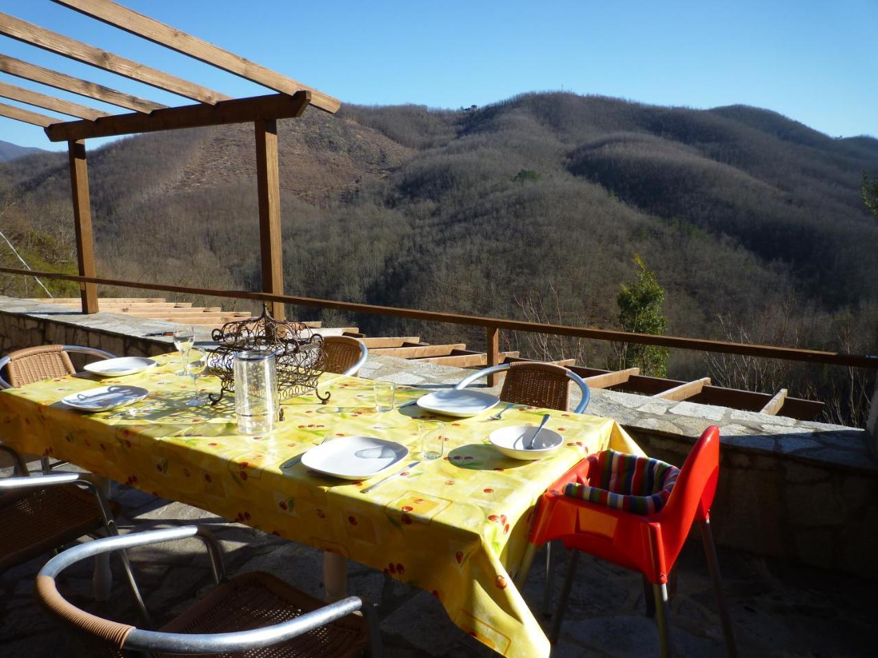 Ferienwohnung Fraseneggi Maissana Exterior foto